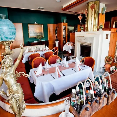 Sv. Florian Guest house Hlucin